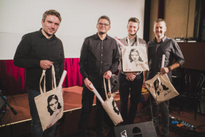 076 2018.12.09 Rzeźbiarz z kamerą + dokumenty o KRK The Beat Freaks 19.FFN 20181209