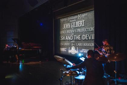 100 Manngha Symfonia Zmyslow 20231207